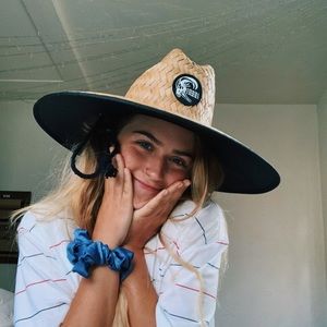 Meet your Posher, Caleigh